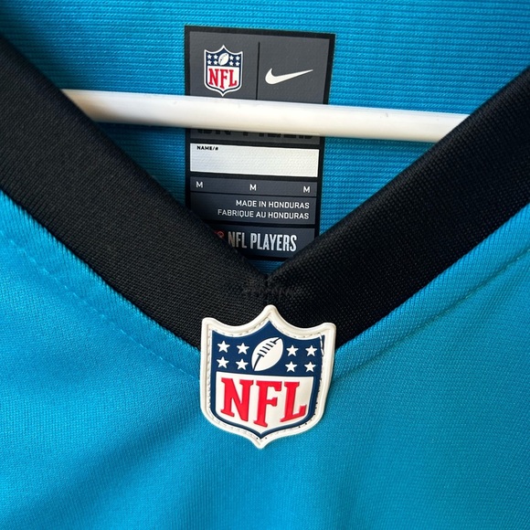 NIKE NFL Carolina Panthers Cam Newton Jersey #1 - Picture 4 of 6